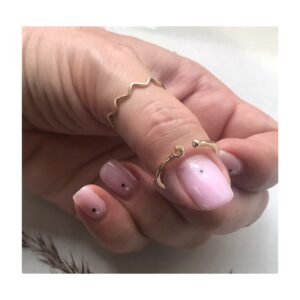 Minimalistyczny, złoty pierścionek AURA