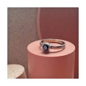 Pierścionek DARK MOON z czarnym brylantem
