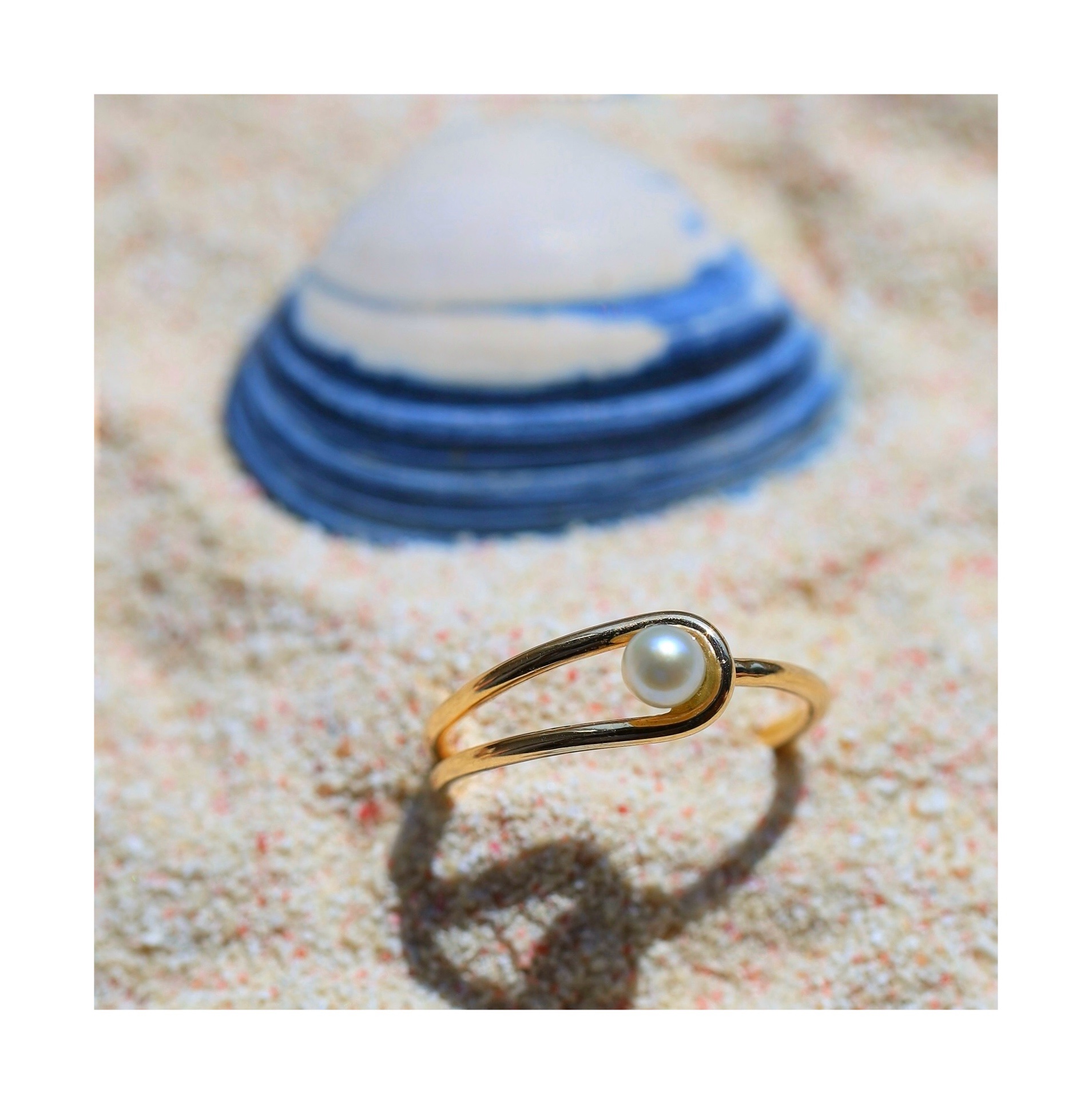 ISLA - pierścionek z perłą ze złota - obrazek 3